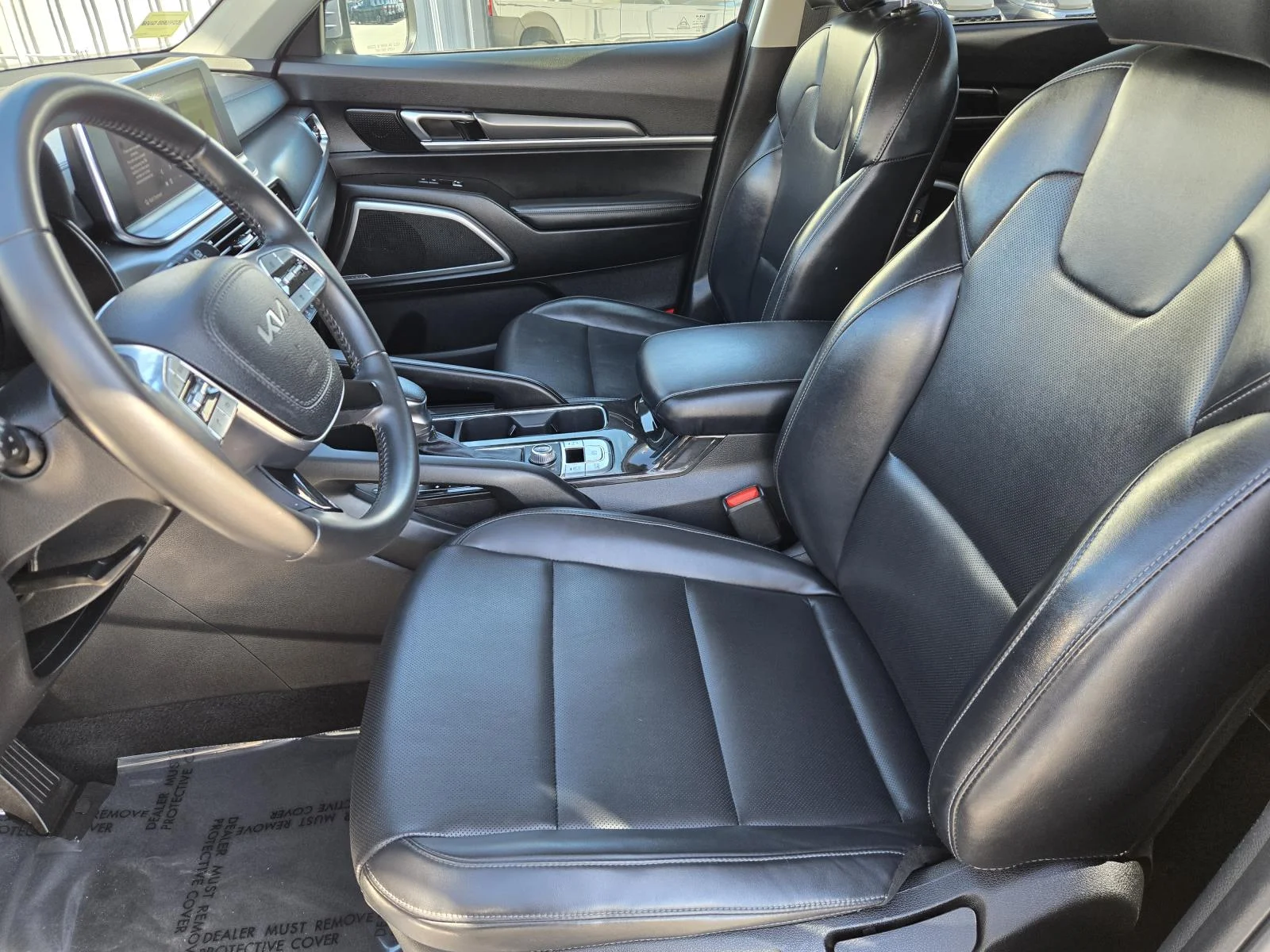 Used 2022 Everlasting Silver Kia LX AWD image 23