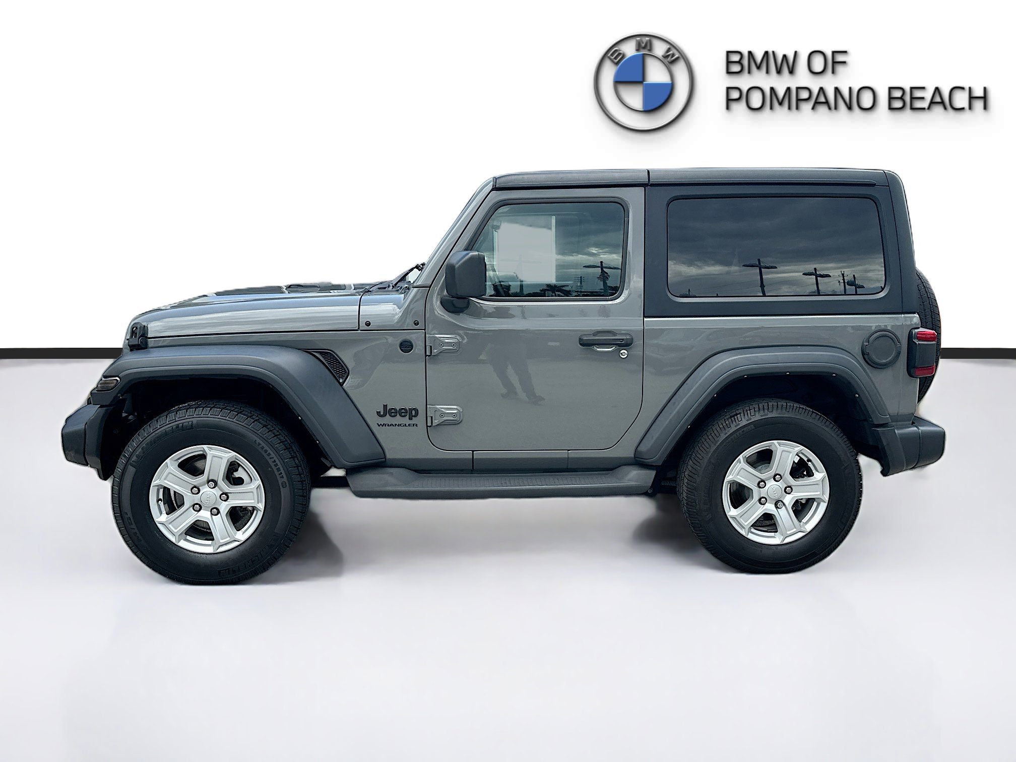Used 2022 Sting-Gray Clearcoat Jeep Sport S image 4