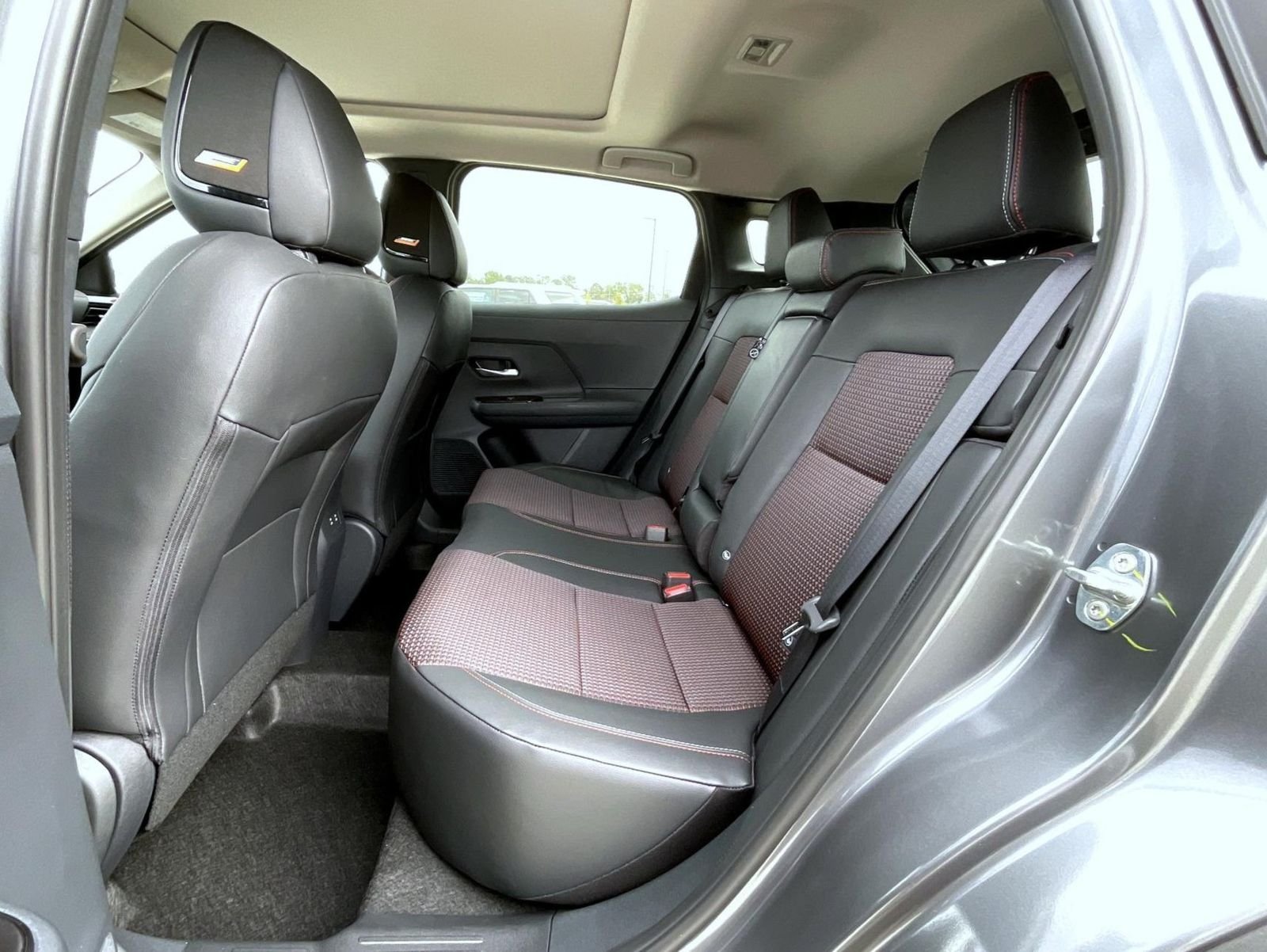2026 Nissan KICKS SR AWD - Photo 11
