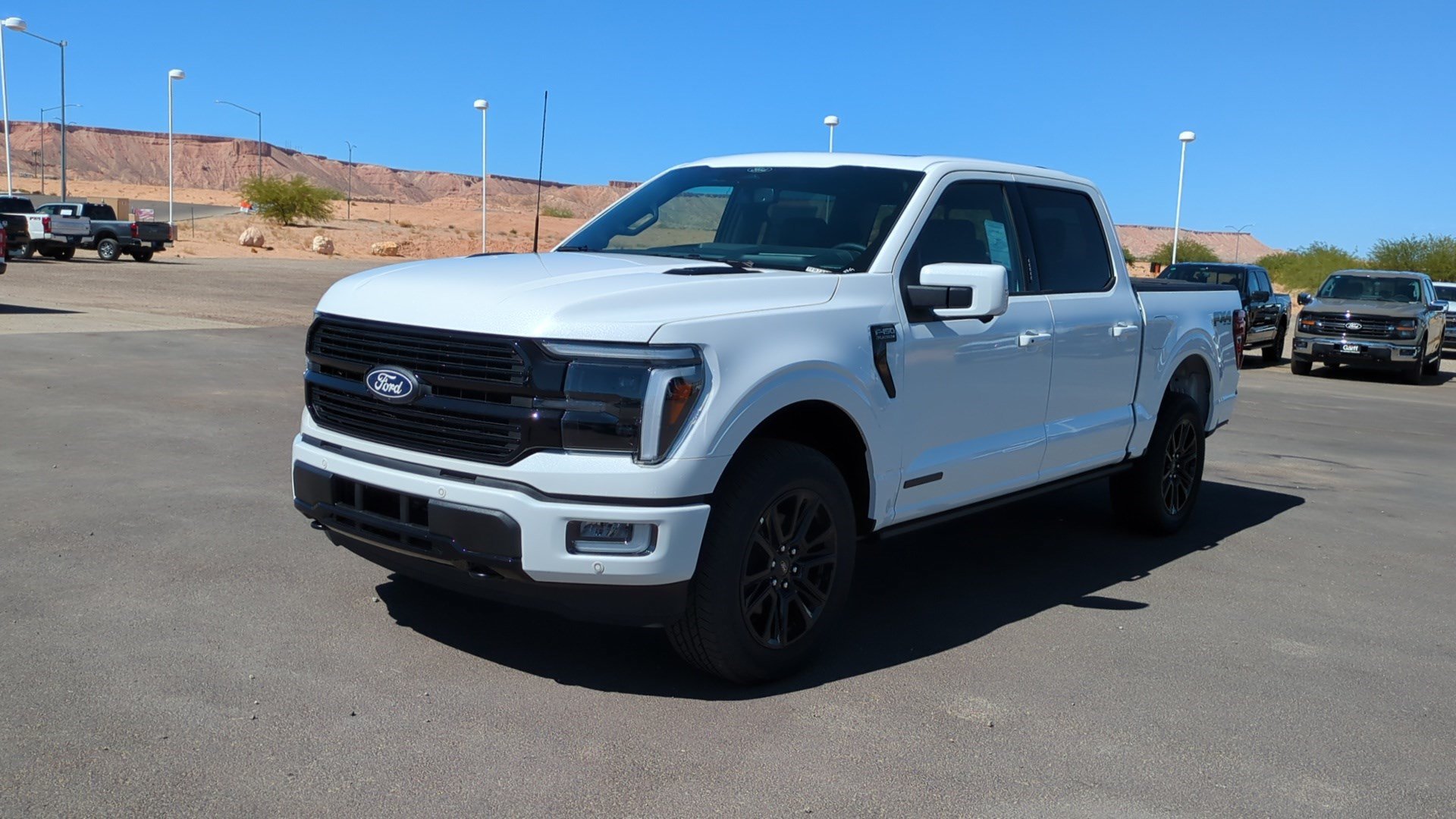 New 2026 Star White Metallic Tri-Coat Ford Platinum image 7