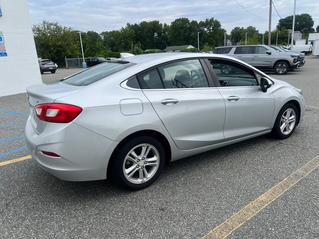 Used 2016 SILVER ICE METALLIC Chevrolet LT image 3