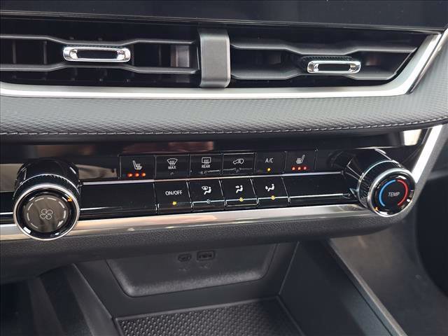 New 2027 Summit White Chevrolet FWD LT image 21
