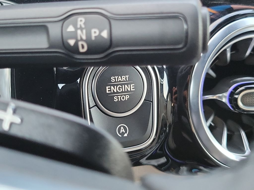 New 2026 Mountain Grey Metallic Mercedes-Benz GLA 250 image 28