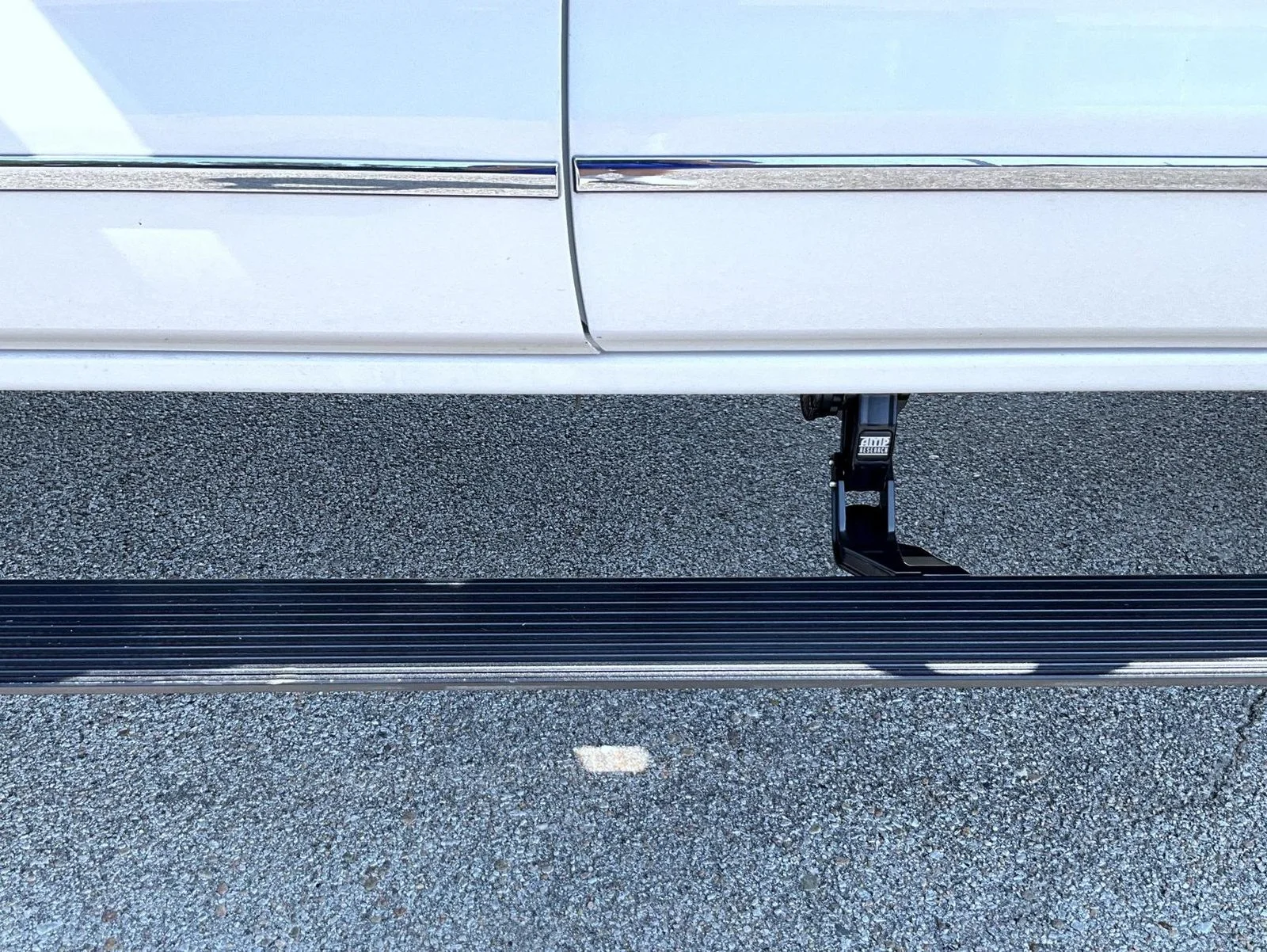 Used 2018 White GMC Denali image 10