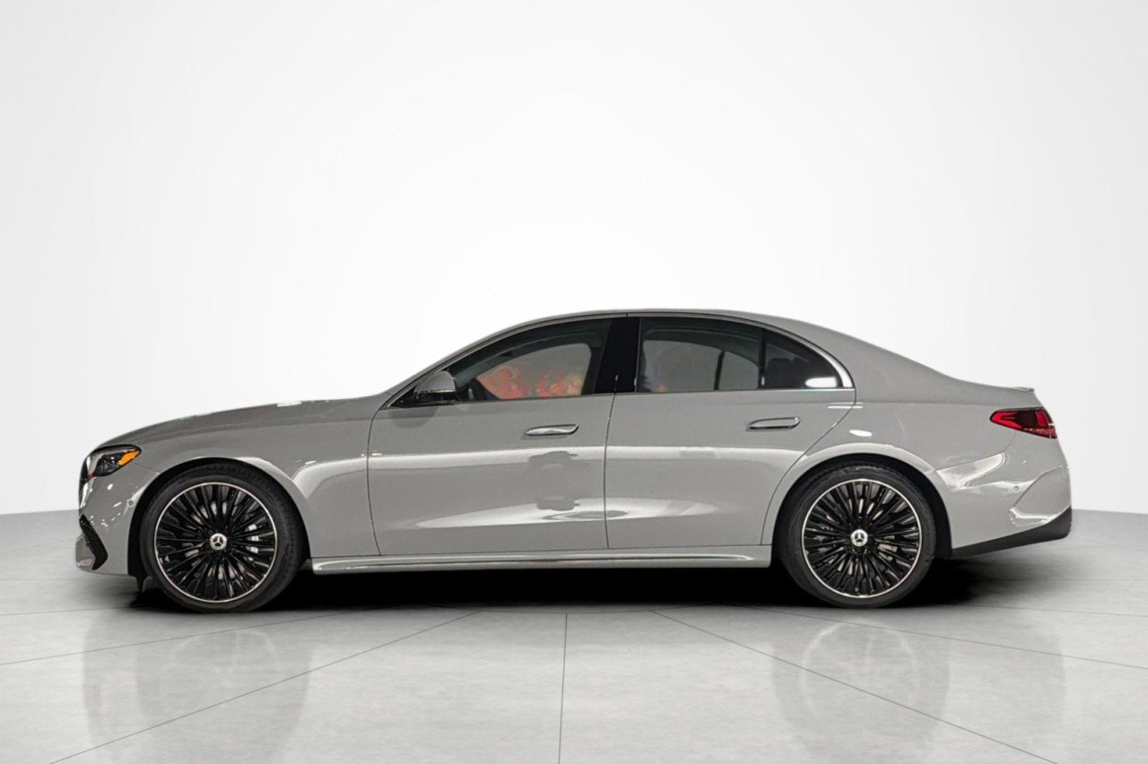 New 2027 MANUFAKTUR Alpine Grey Mercedes-Benz E 450 4MATIC® Sedan image 2