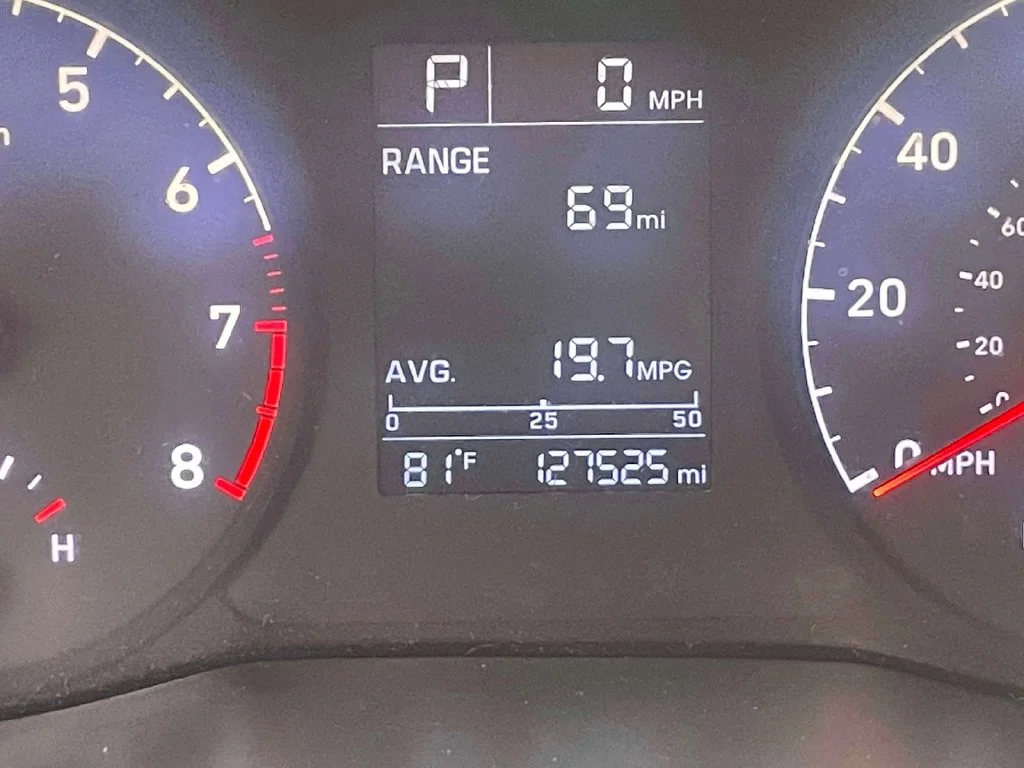 Used 2019 Gray Hyundai SEL image 24