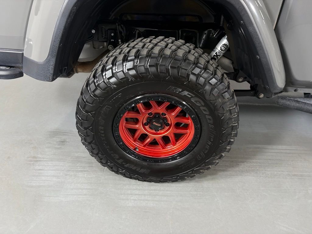 Used 2021 Gray Jeep Rubicon image 11