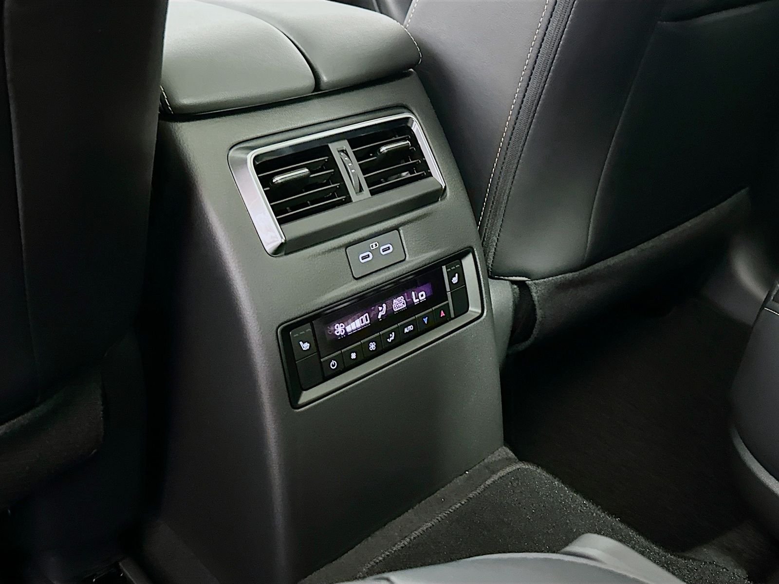 New 2026 Rhodium White Premium Mazda 3.3 Turbo S Premium Sport AWD image 27