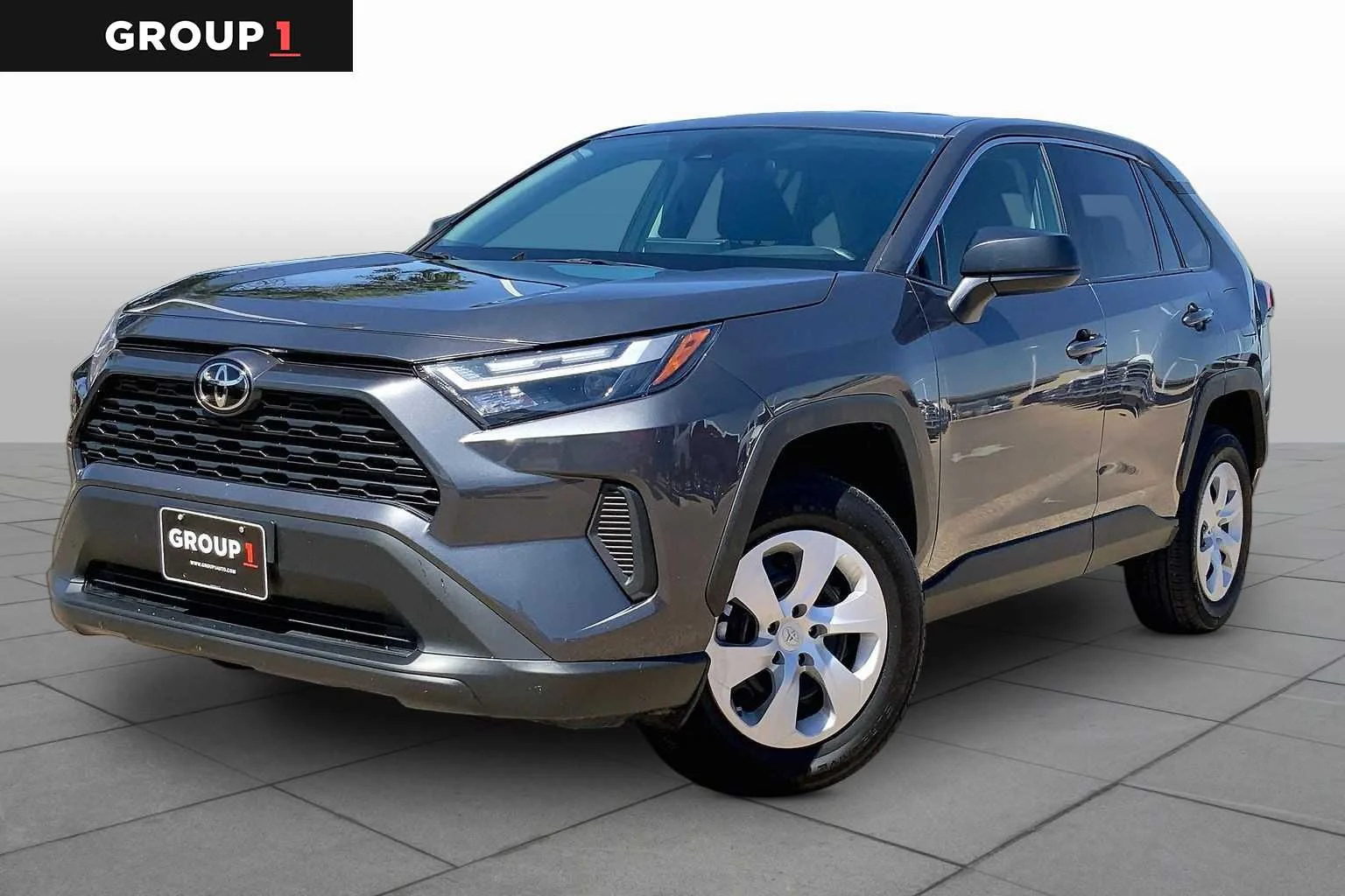 2025 Toyota RAV4 LE AWD's photo
