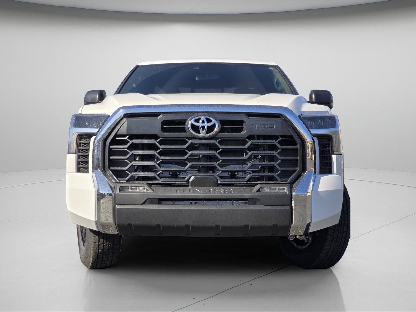New 2026 Ice Cap Toyota SR5 image 3