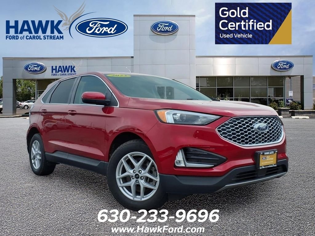 Used 2023 Red Ford SEL image 1