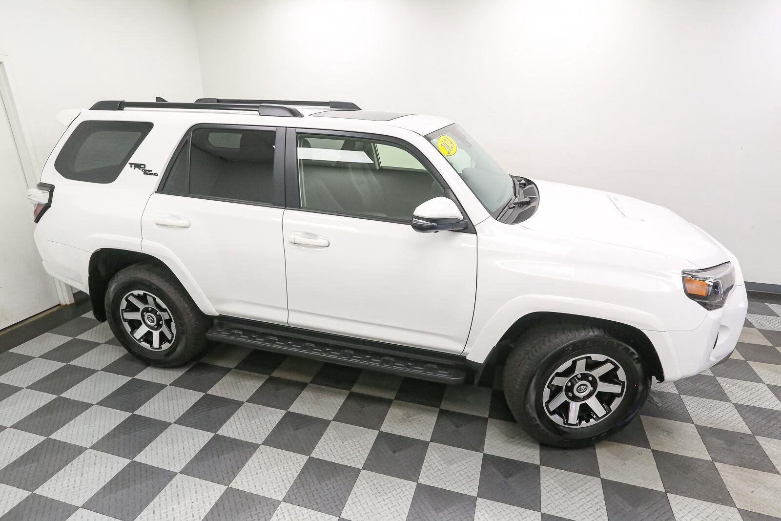 Used 2024 Ice Cap Toyota TRD Off-Road Premium image 6