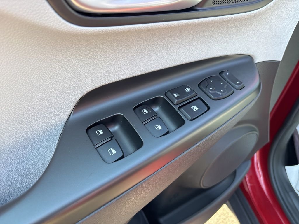 Used 2023 Red Hyundai SEL image 16