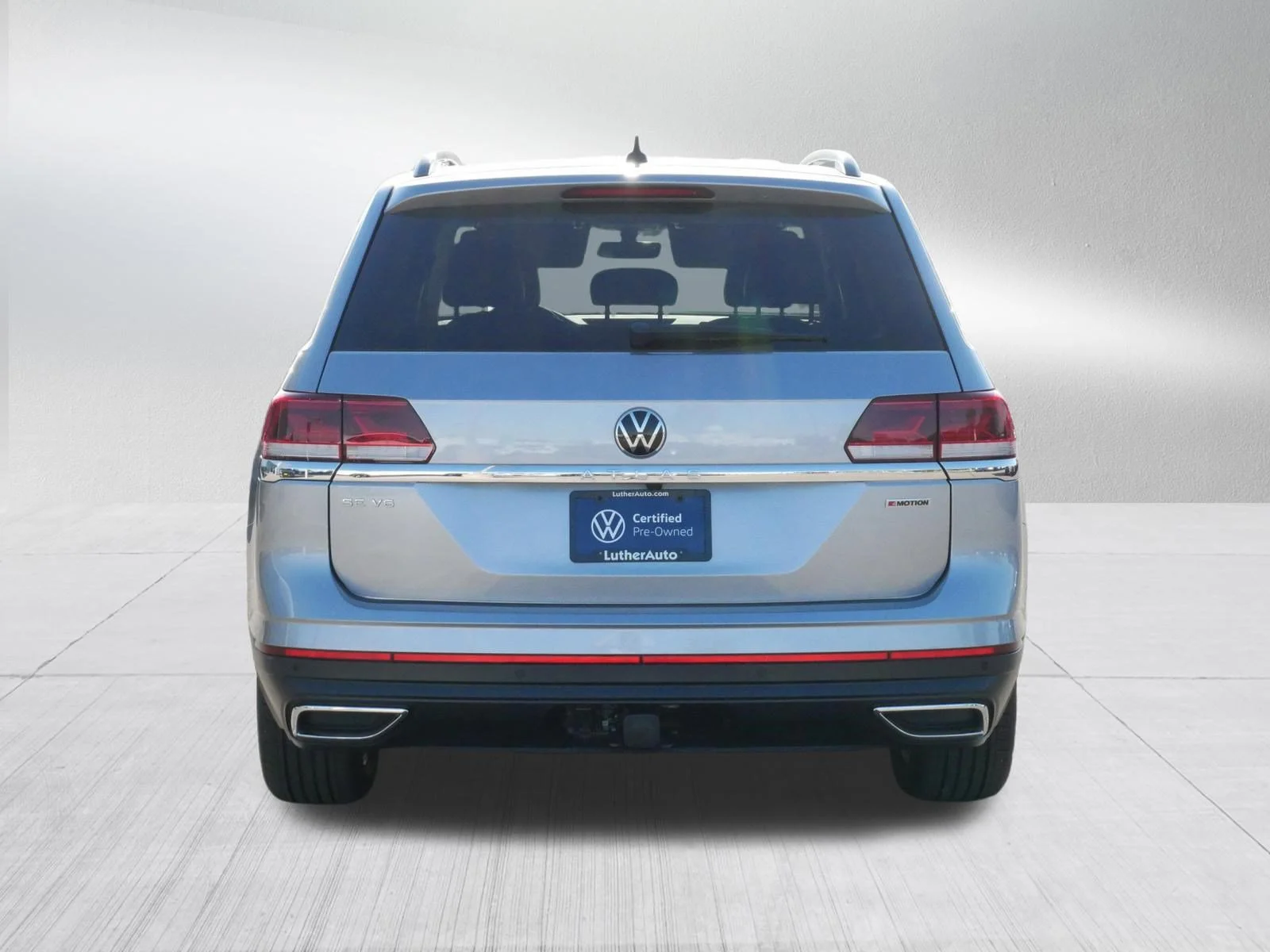 Certified Used 2022 Pyrite Silver Metallic Volkswagen 3.6L V6 SE w/Technology image 6