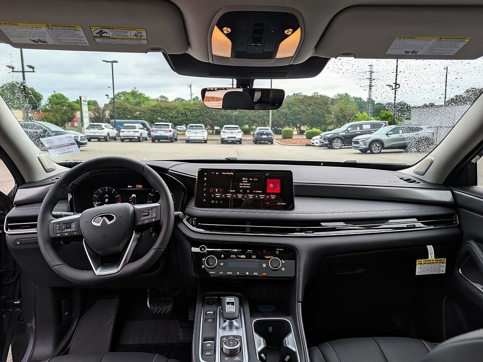 New 2027 GRAPHITE SHADOW INFINITI LUXE image 19
