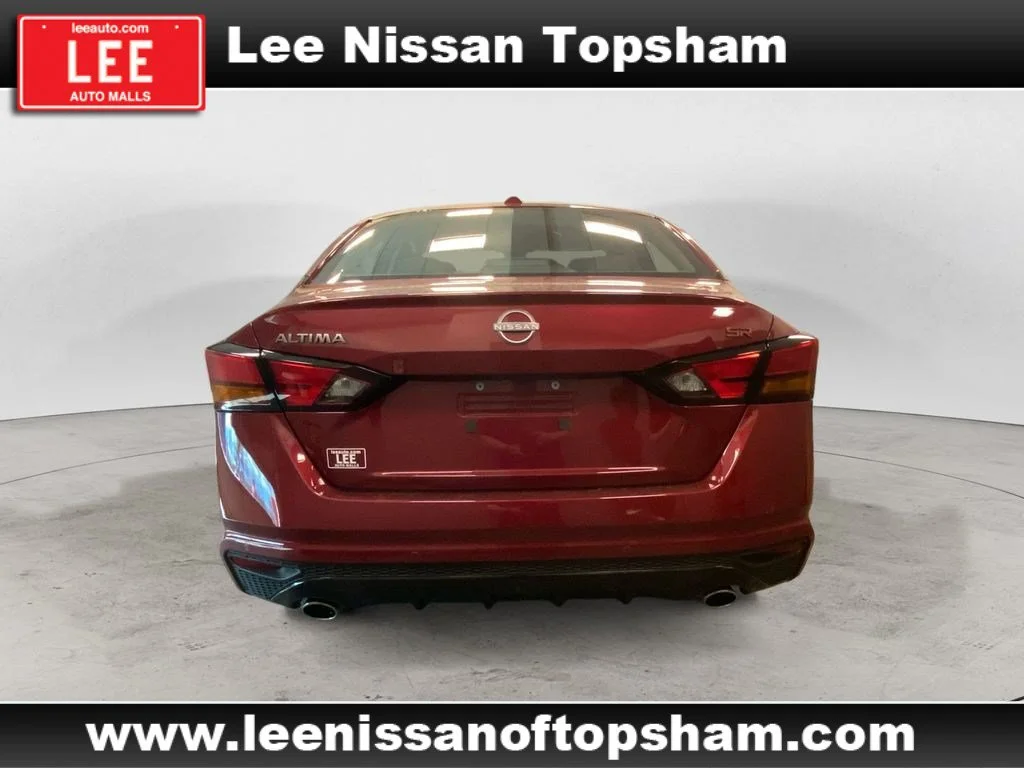 Used 2024 Scarlet Ember Nissan 2.5 SR image 5