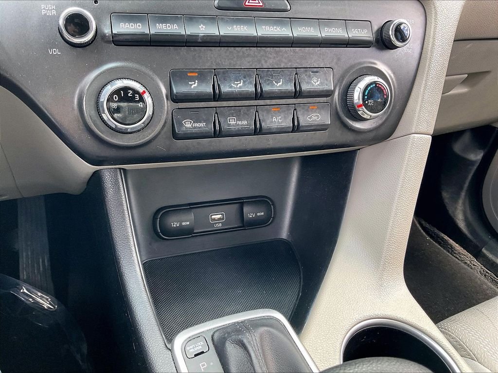 Used 2020 Black Cherry Pearl Kia LX image 24