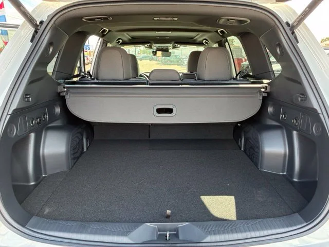 New 2026 CRYSTAL WHITE PEARL Subaru Premium image 7