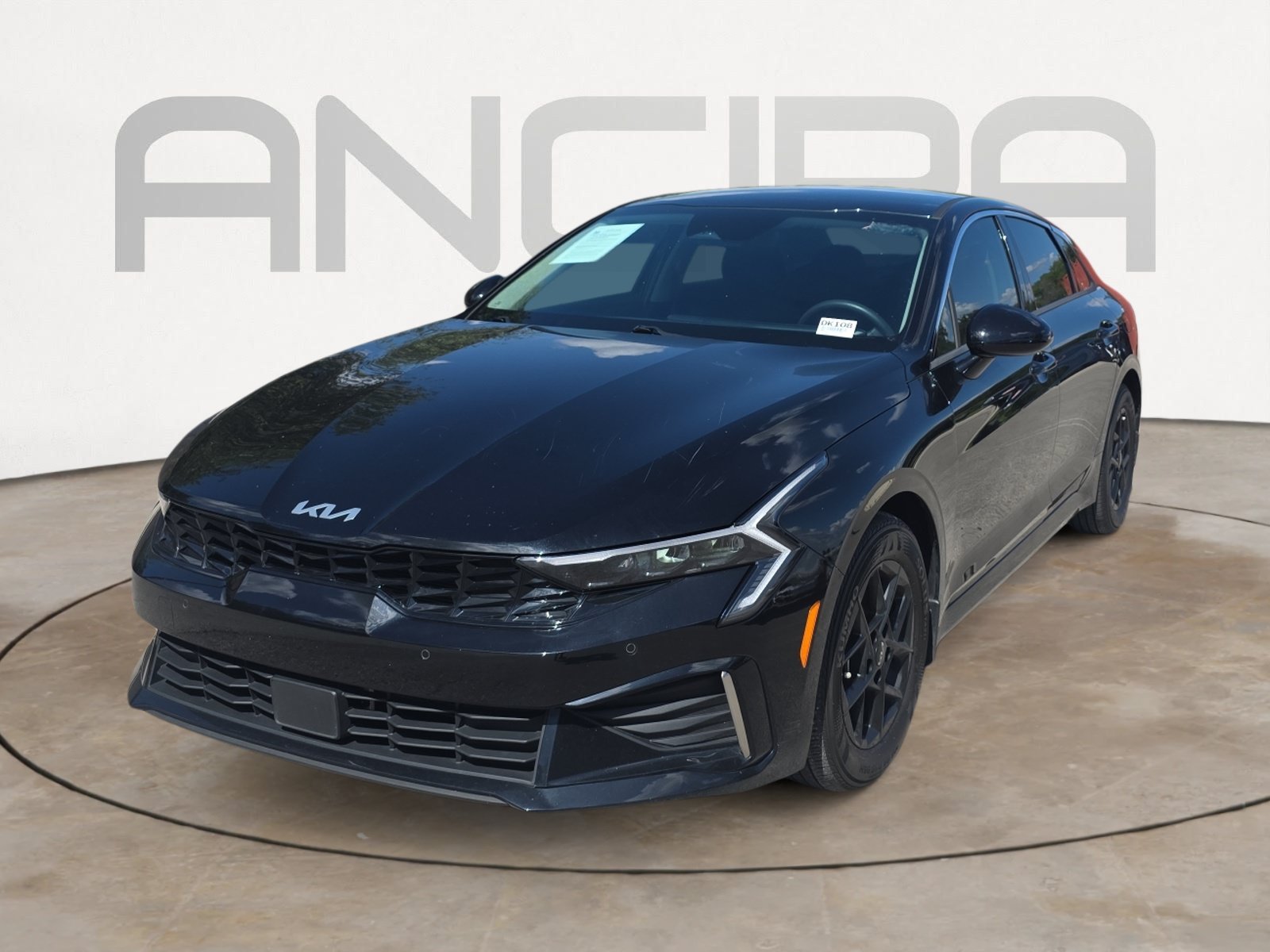 Certified Used 2025 Aurora Black Pearl Kia LXS image 4