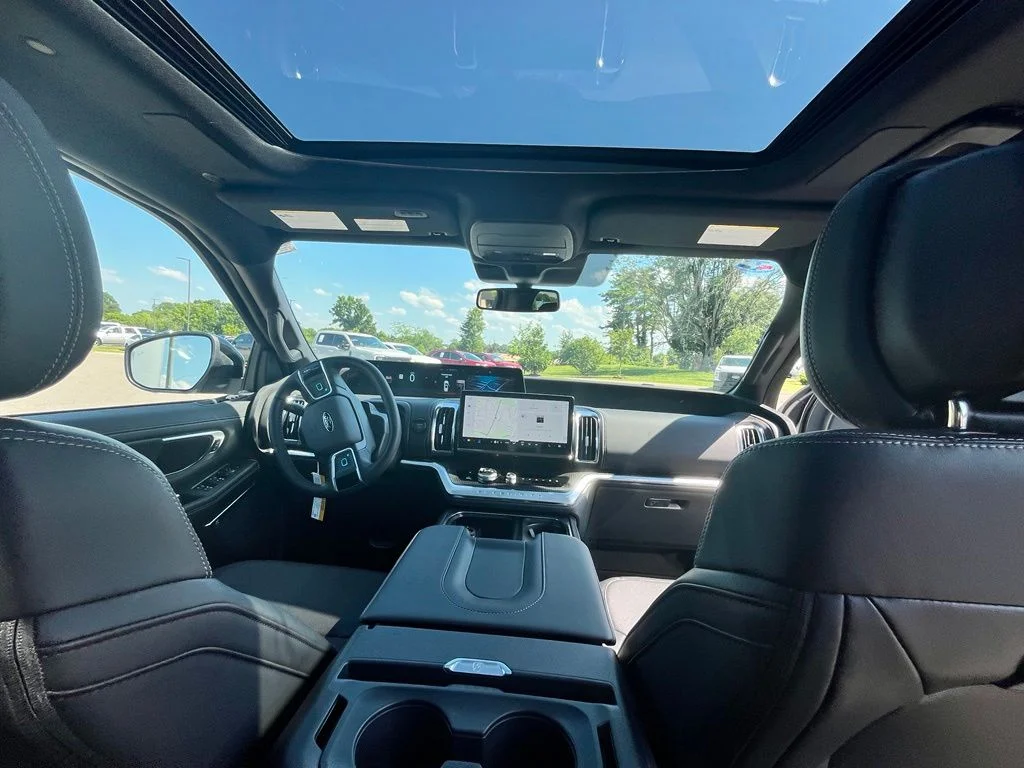 New 2026 White Ford Platinum image 11