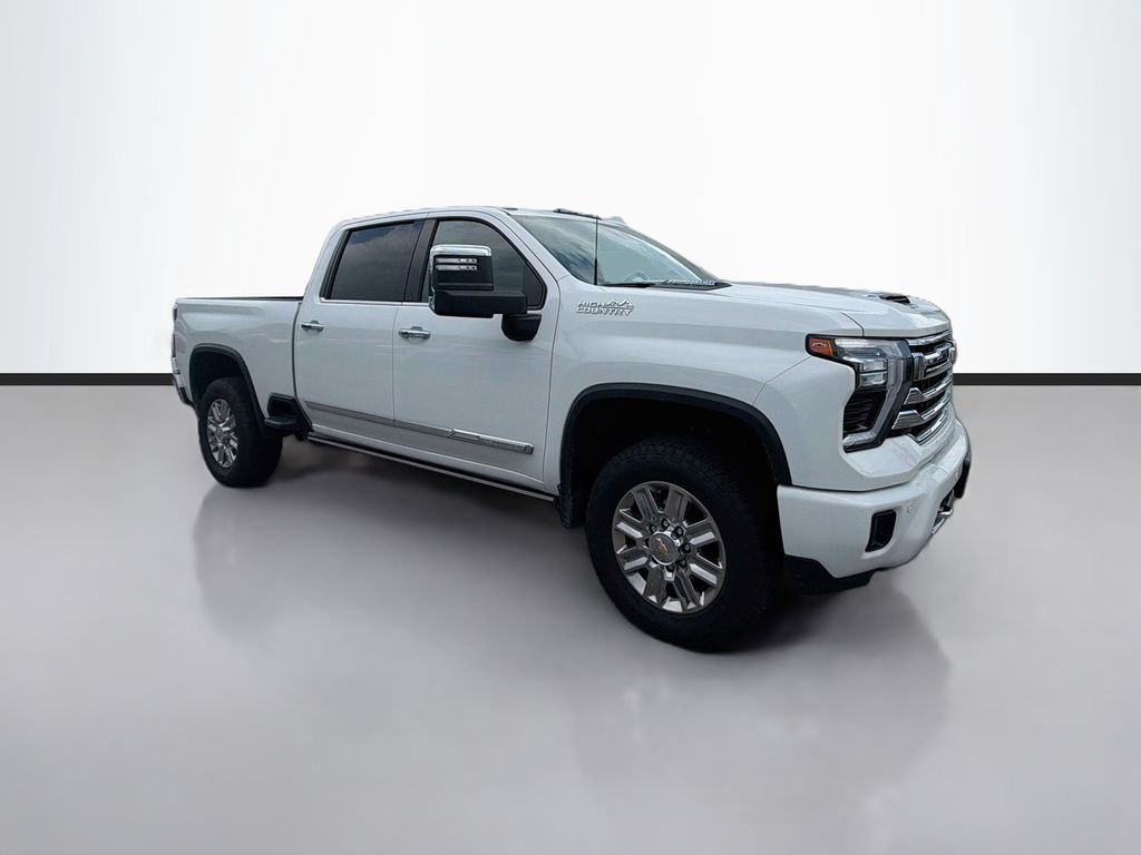 Used 2026 White Chevrolet High Country image 3