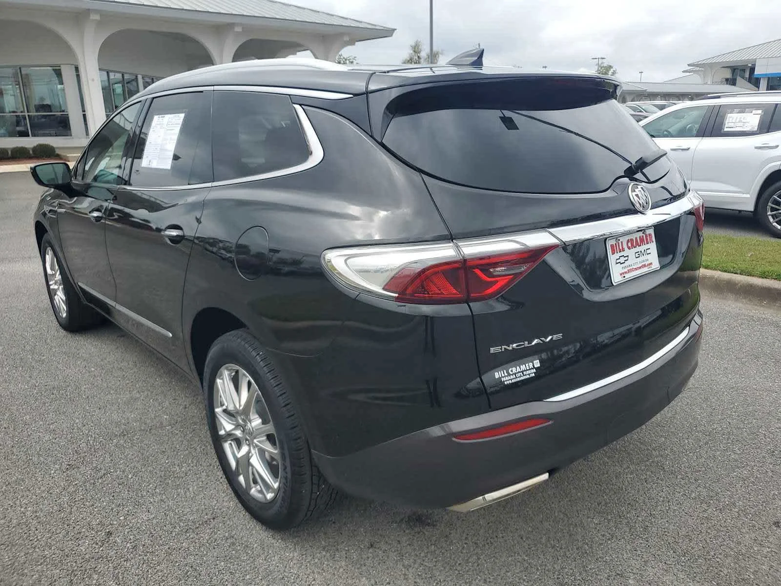 Used 2023 Ebony Twilight Metallic Buick Essence image 3