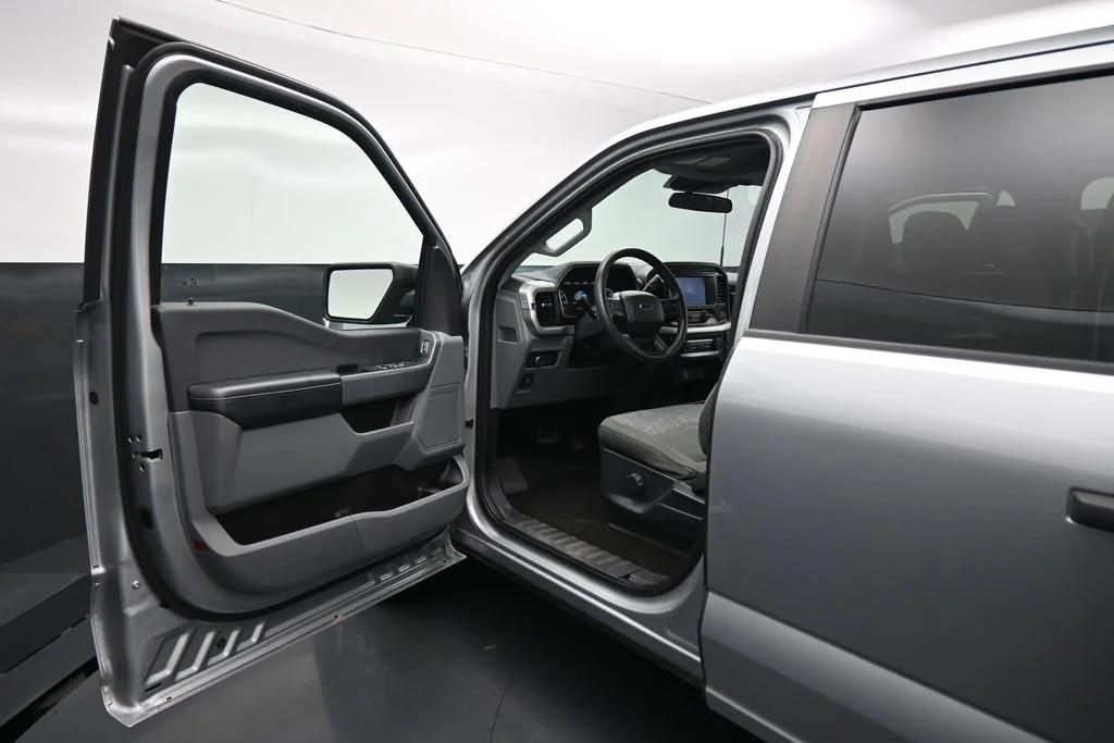 Certified Used 2022  Ford XLT image 9