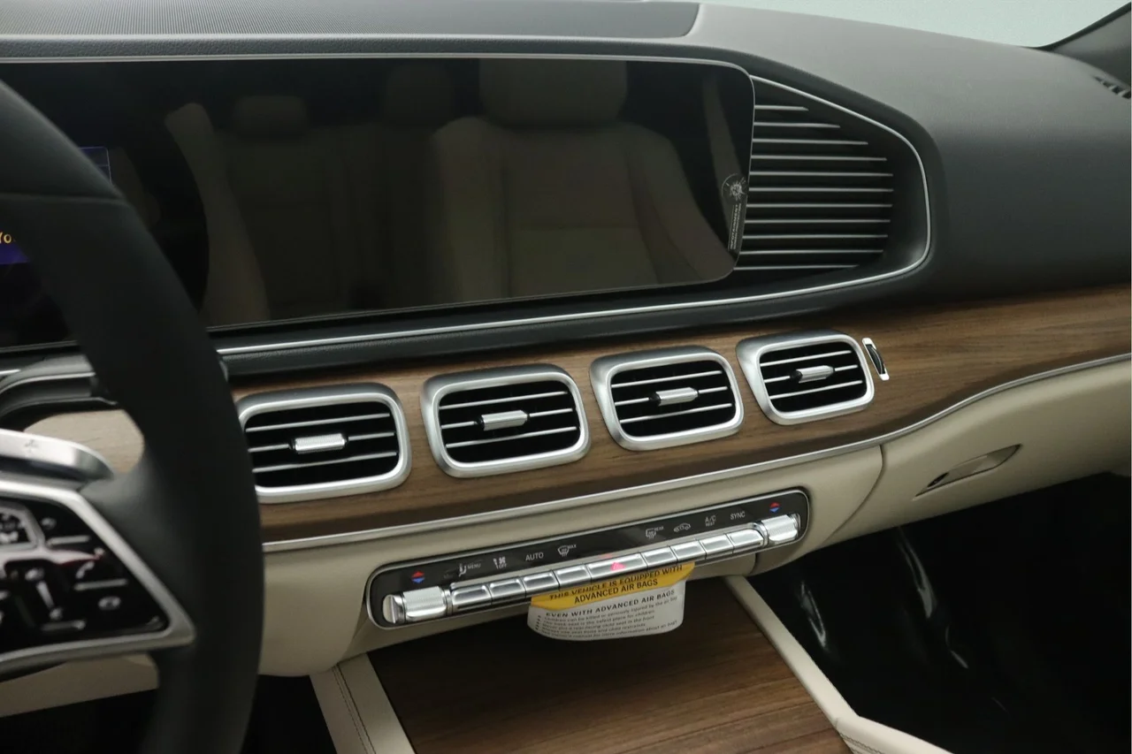 New 2026 Cirrus Silver Metallic Mercedes-Benz 350 4MATIC® image 5