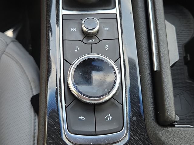 Used 2022 Diamond Cadillac Premium Luxury image 10
