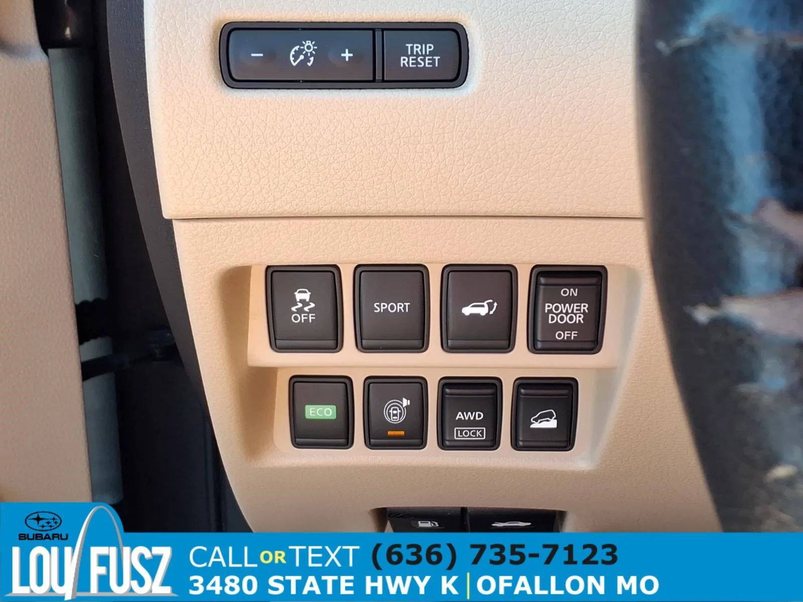 Used 2015 Gun Metallic Nissan SL image 21