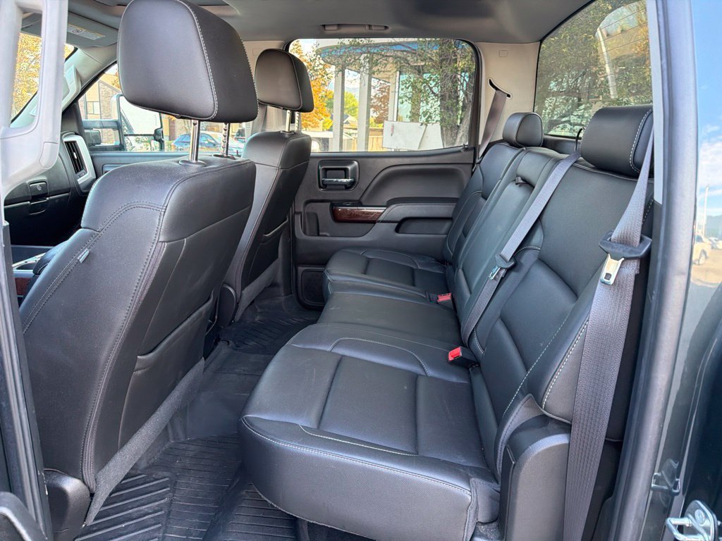 Used 2017 Dark Slate Metallic GMC SLT image 18