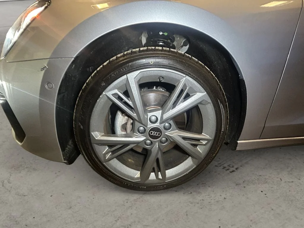 Used 2024 Florett Silver Audi 40 Premium image 14