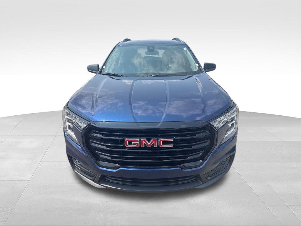 Used 2023 Blue GMC SLE image 8