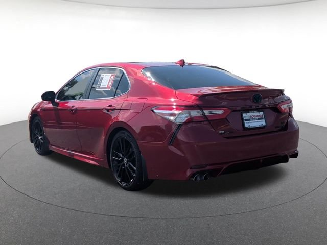 Used 2020 Red Toyota SE image 3