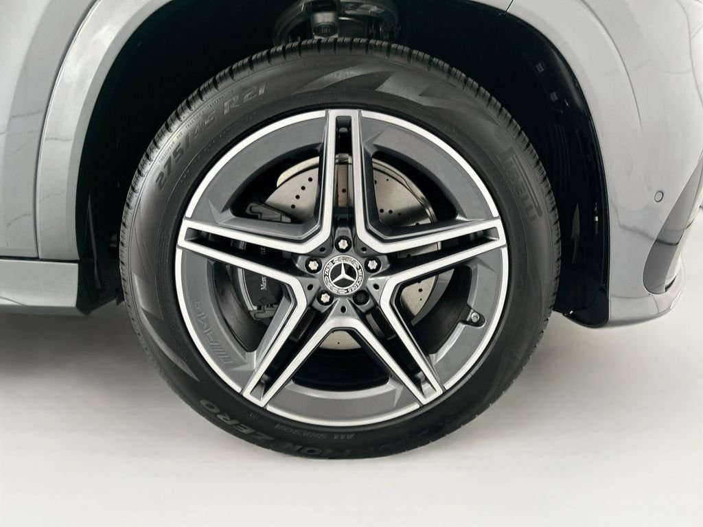 New 2026 Selenite Grey Metallic Mercedes-Benz GLS 450 image 31