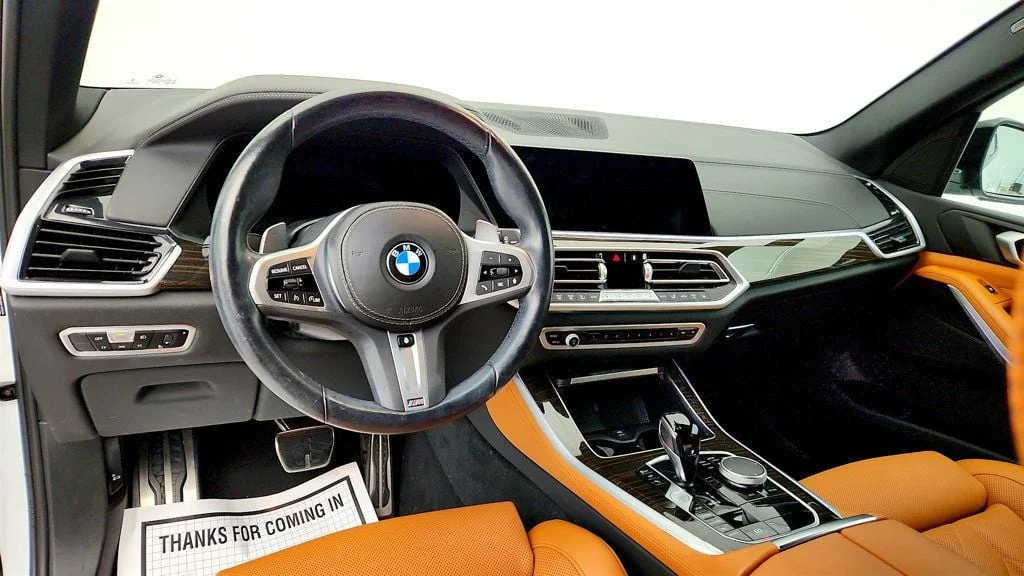 Used 2023 Mineral White Metallic BMW xDrive40i SAV w/ M Sport Package & Premium Package image 14