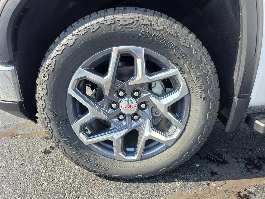 2026 GMC Sierra 1500 SLT - Photo 26