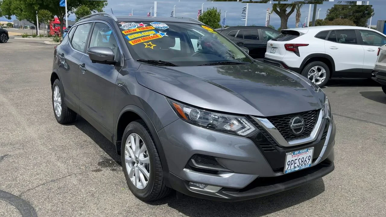 2022 Nissan Rogue Sport SV