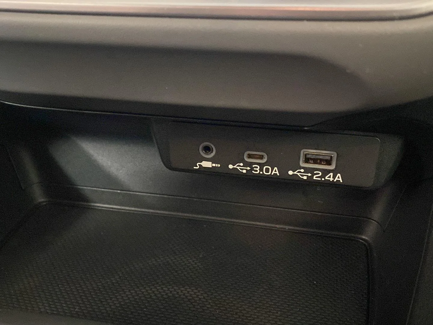 Used 2025 Sapphire Blue Pearl Subaru Premium image 19
