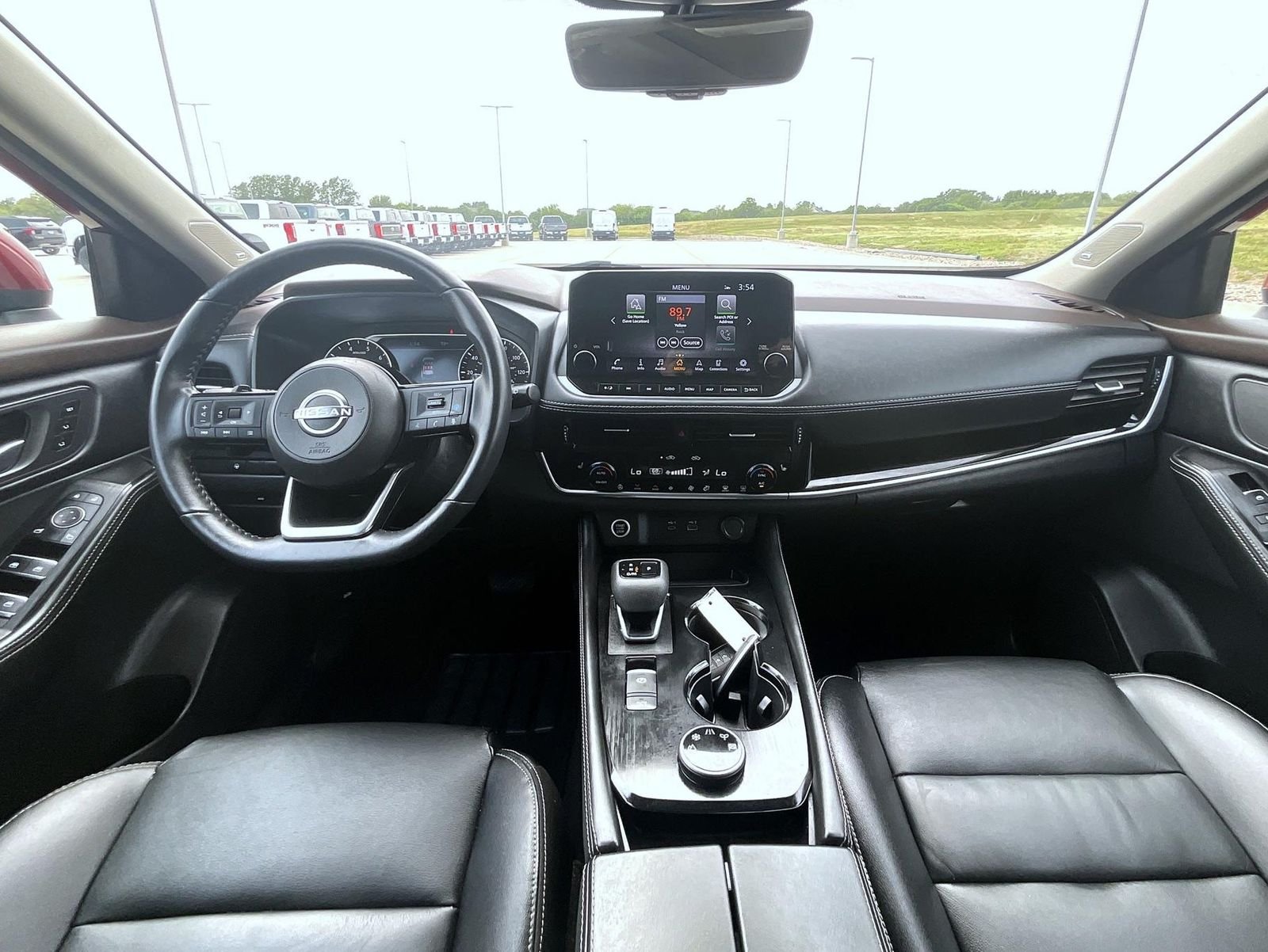 Used 2023 Red Nissan SL image 13
