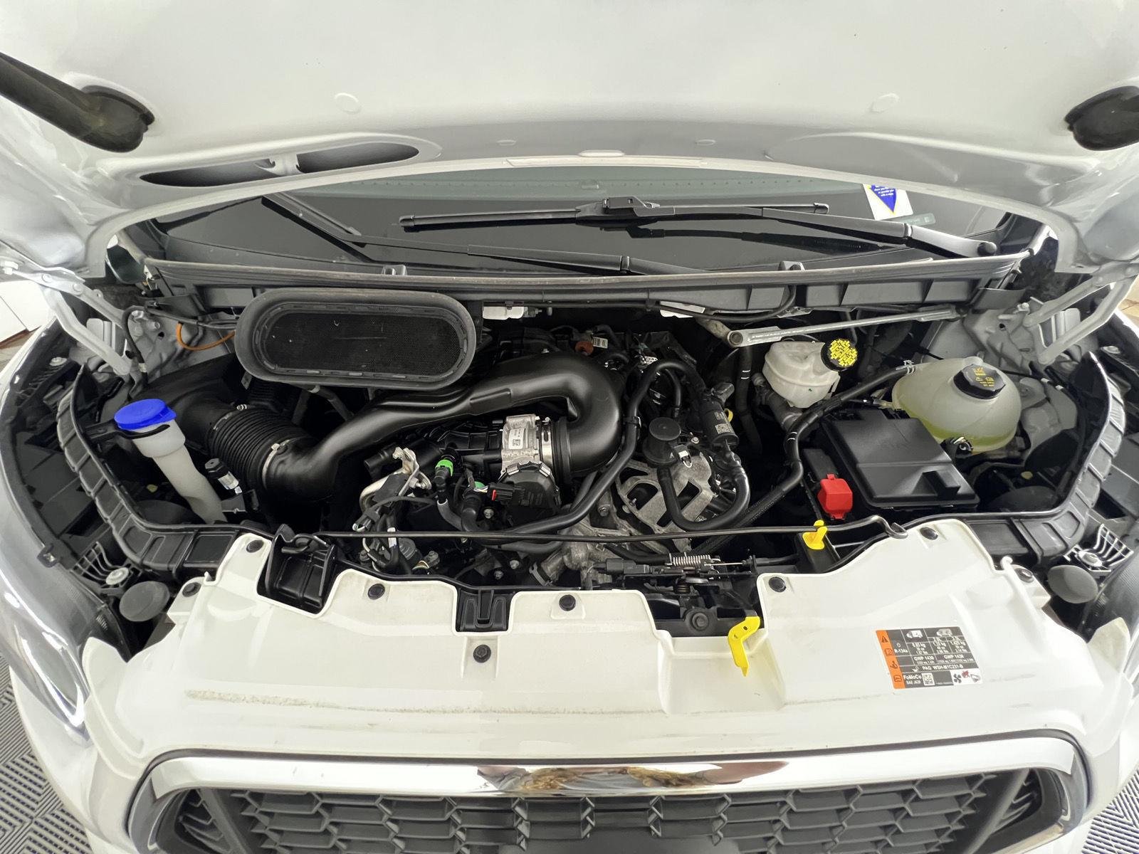 Used 2026 Oxford White Ford 350 XLT image 24
