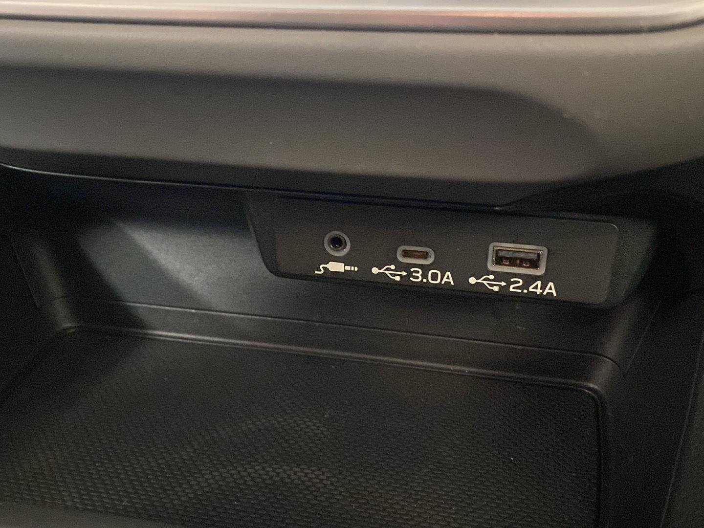 Used 2025 Sapphire Blue Pearl Subaru Premium image 19