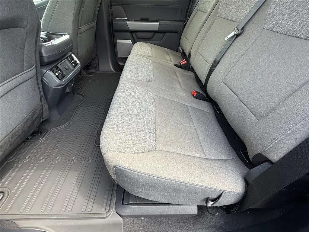 Certified Used 2025 Gray Ford XLT image 11