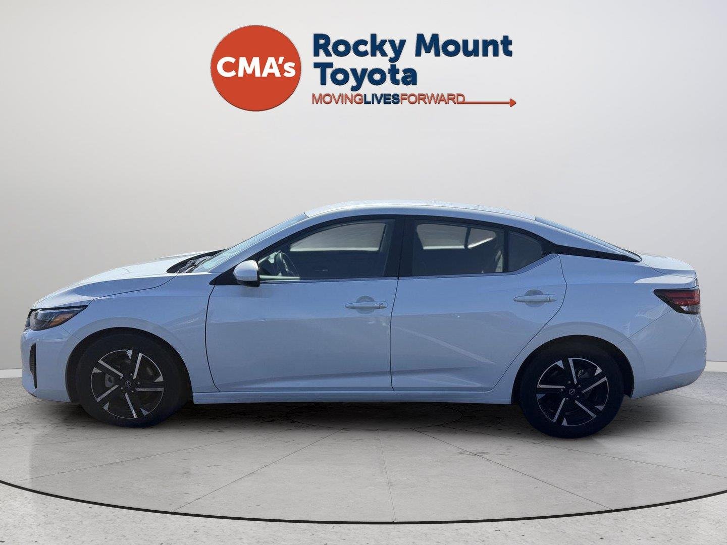 Used 2025 Aspen White Tricoat Nissan SV image 6