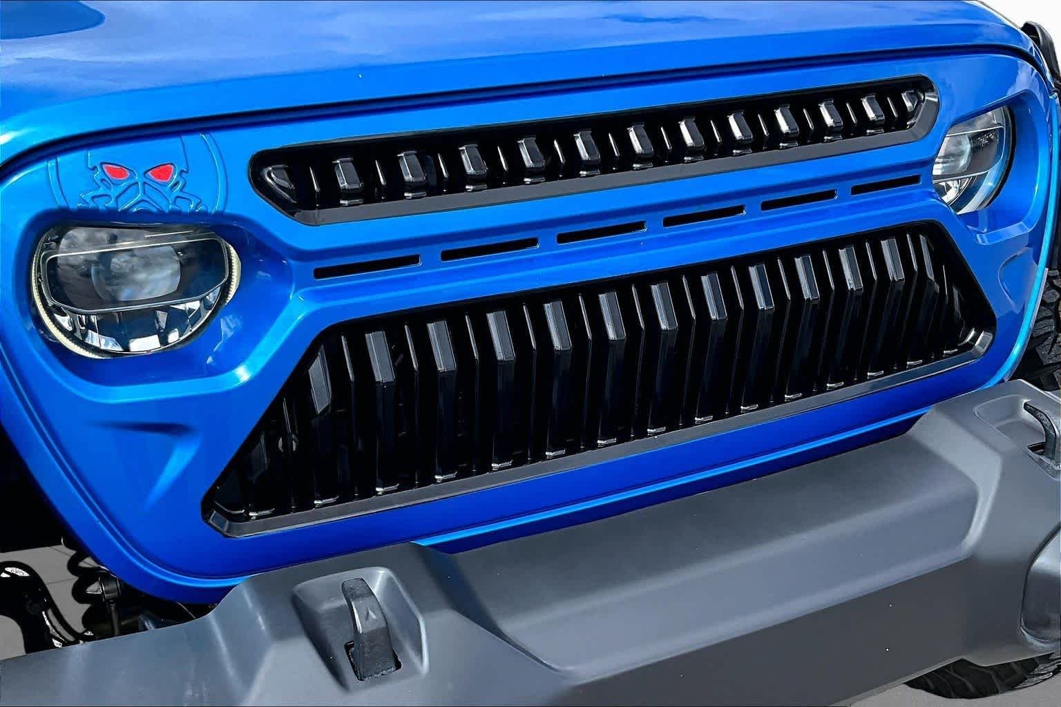 Used 2022 Hydro Blue Pearlcoat Jeep Unlimited High Tide image 29