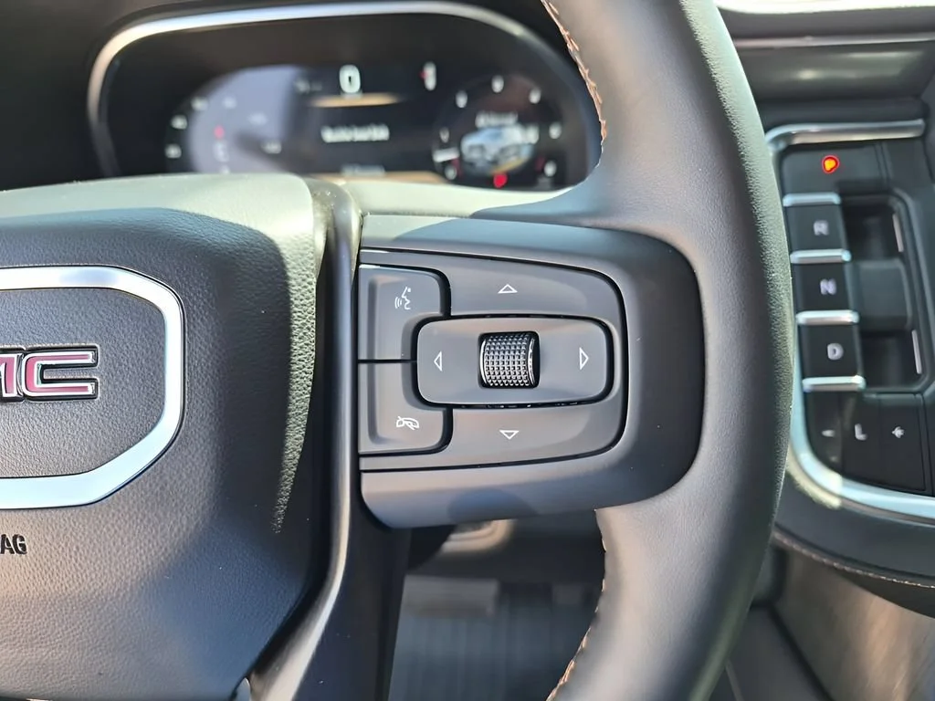 2024 GMC Yukon AT4 - Photo 42