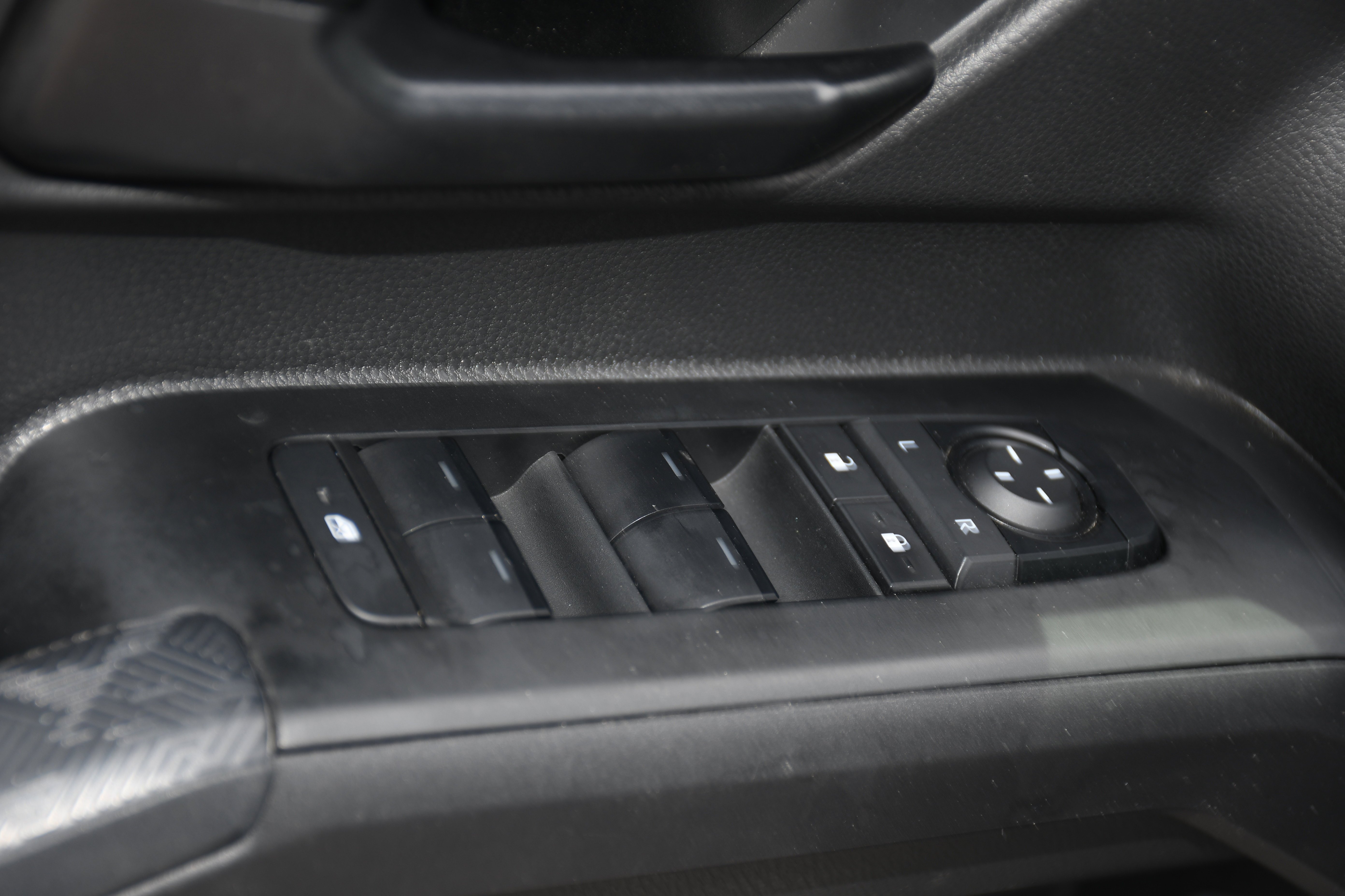Used 2024 Silver Toyota SR5 image 10