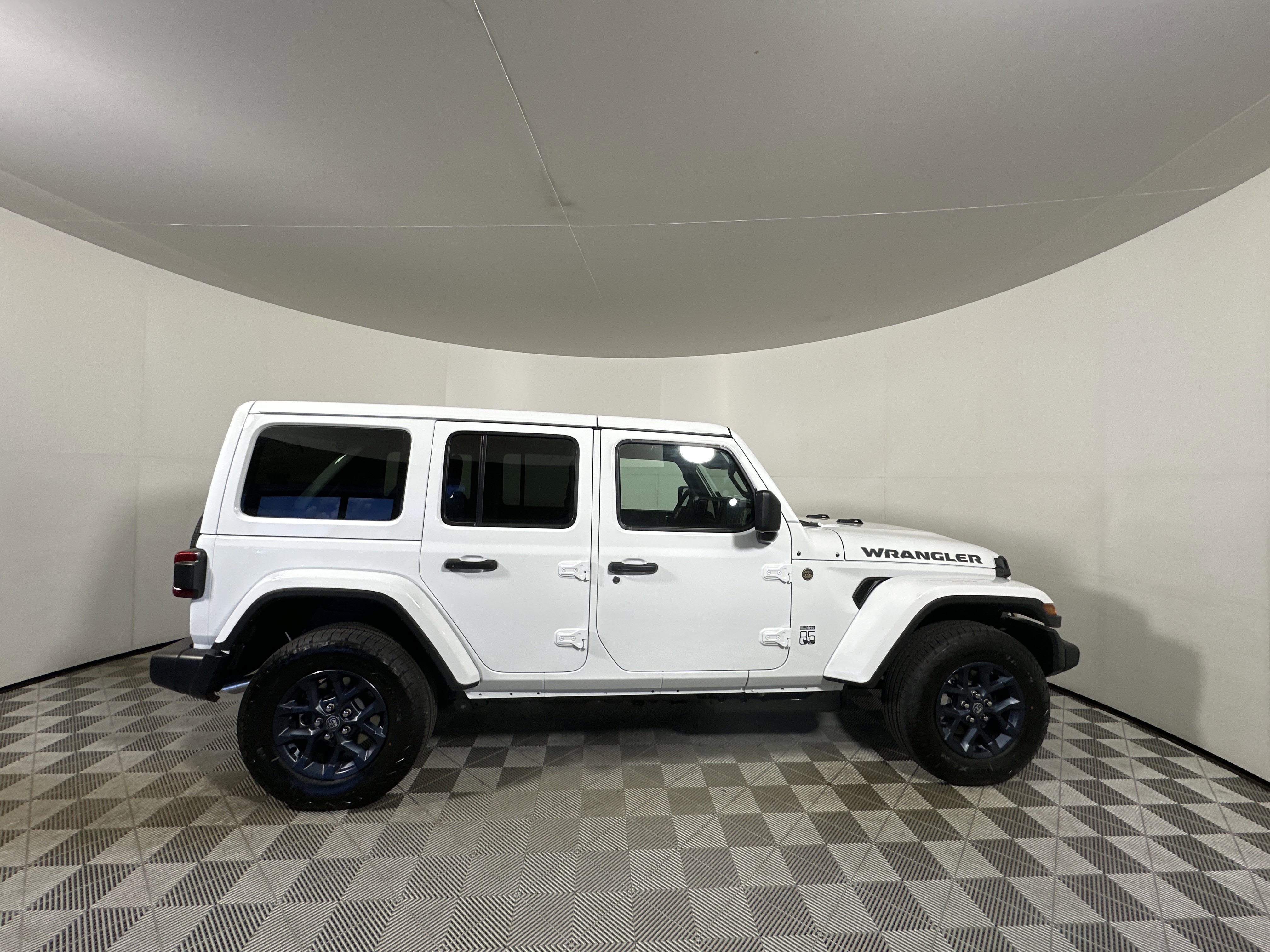 New 2026 Bright White Clear-Coat Exterior Paint Jeep 85th Anniversary image 8