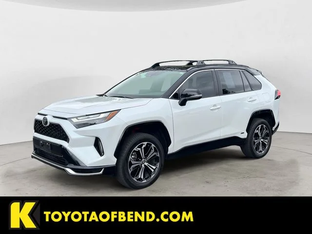 2025 Toyota RAV4 Plug-in Hybrid XSE AWD's photo
