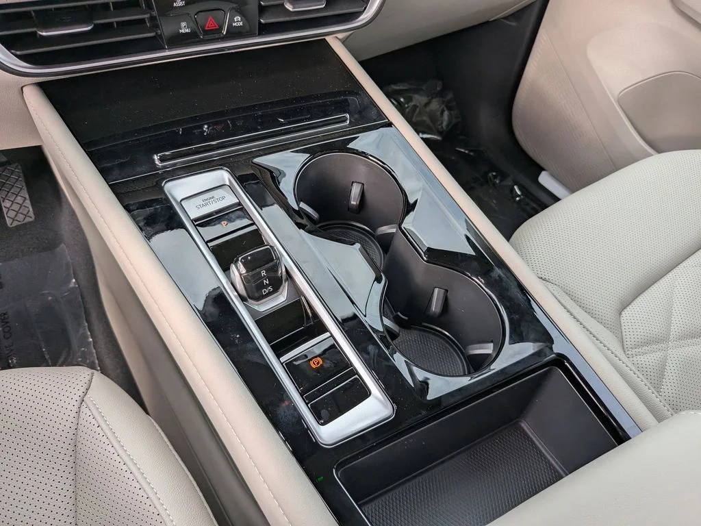 New 2026 Black Volkswagen 2.0T SE w/Technology image 23